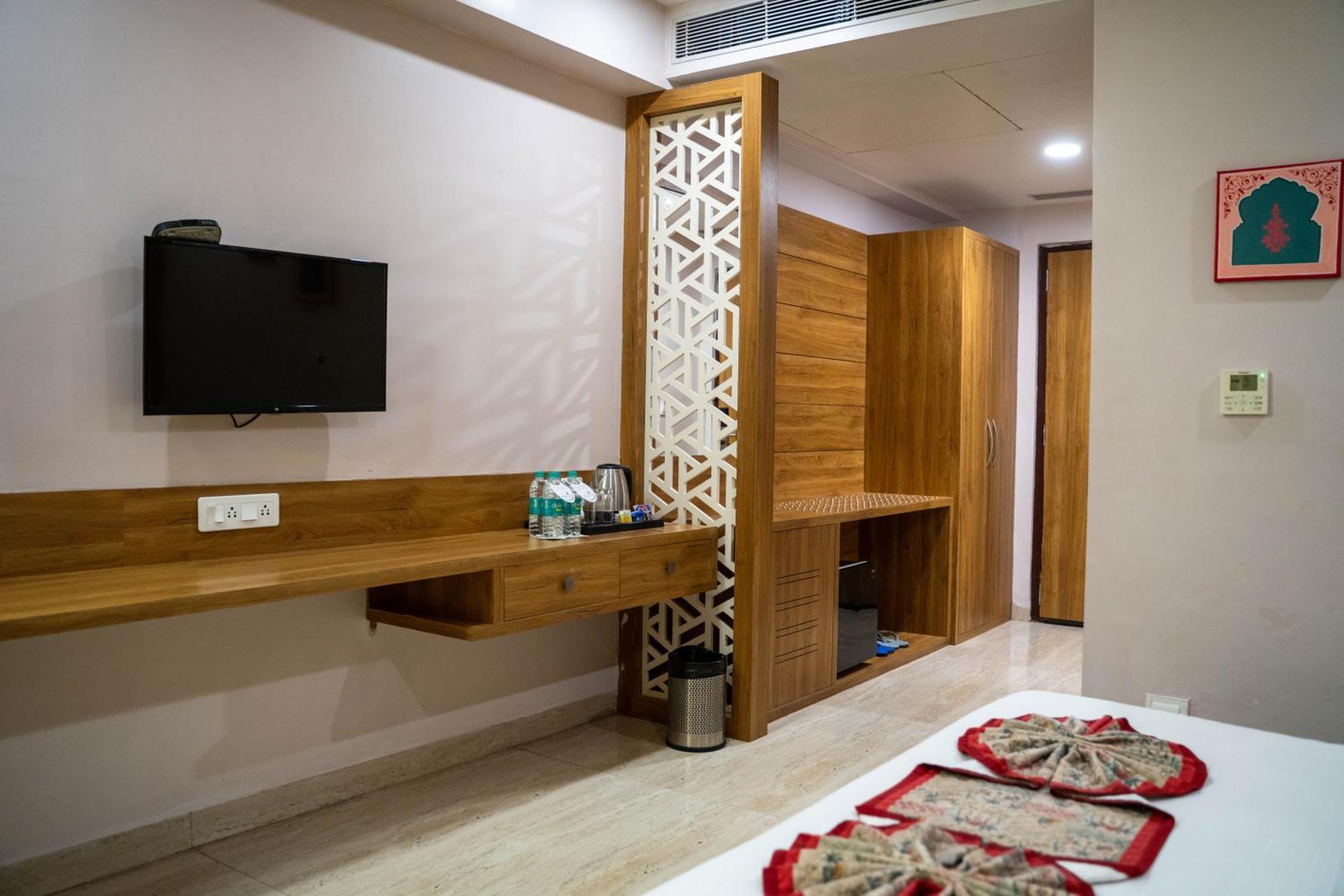 Bamboo Saa Mulberry Resort Пушкар Екстериор снимка